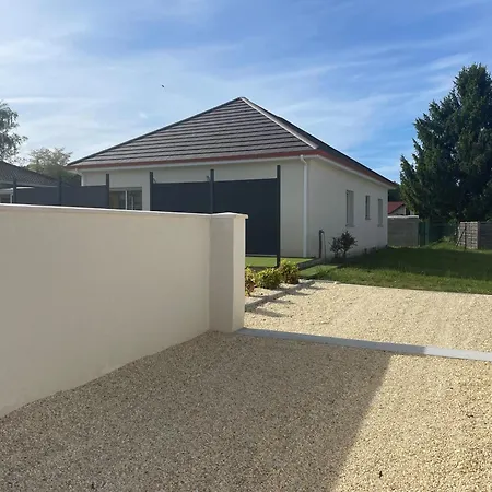 Maison Emeraude à 64290 Gan