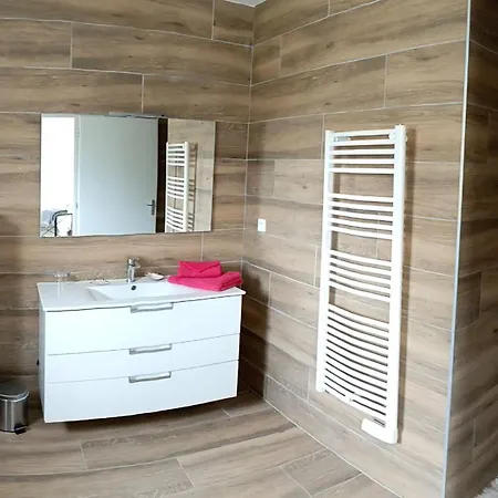 Maison Emeraude A 64290 *